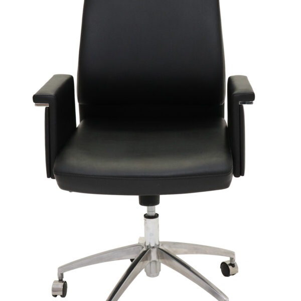 Pelle Medium Back Executive ChairBlack PU Leather – Chrome 5 Star Spider Base